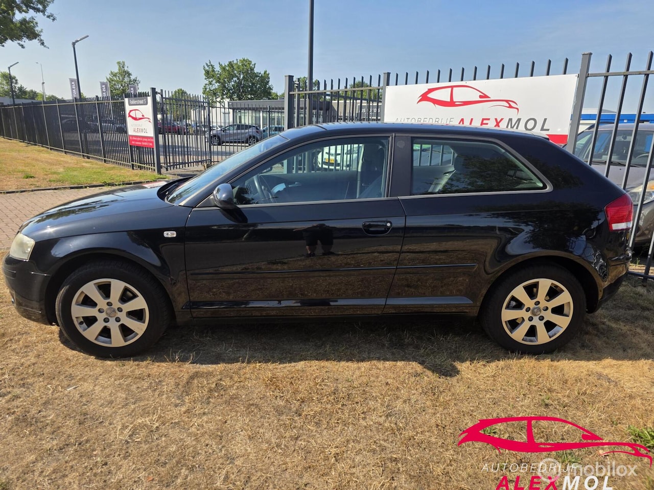 Audi A3 - 1.6 Attraction Pro Line Business schade - AutoWereld.nl