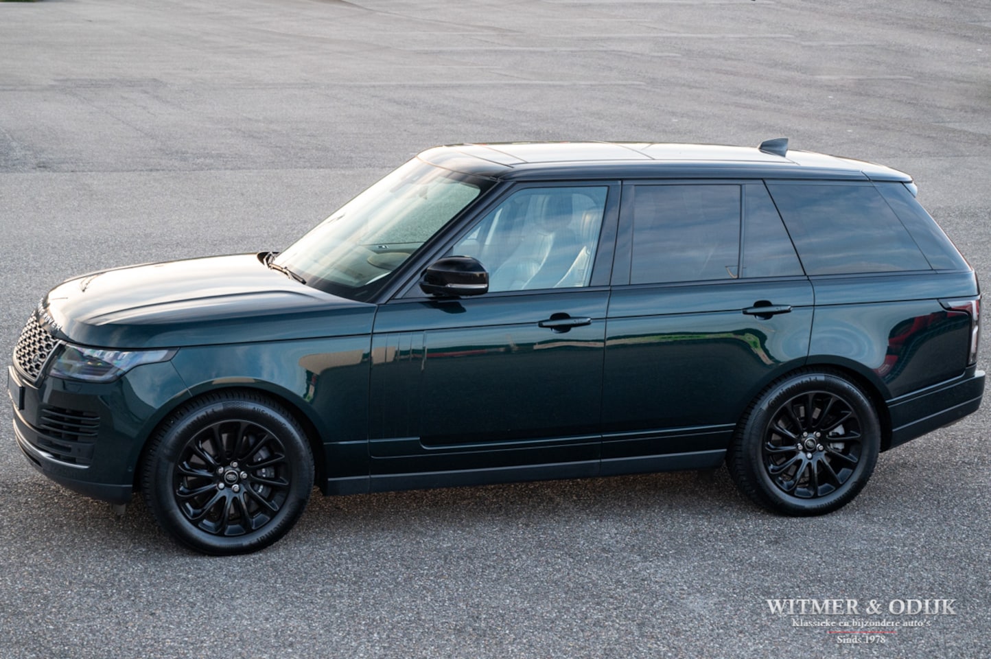 Land Rover Range Rover - 2.0 P400e Vogue SVO Premium Pallete Green - AutoWereld.nl