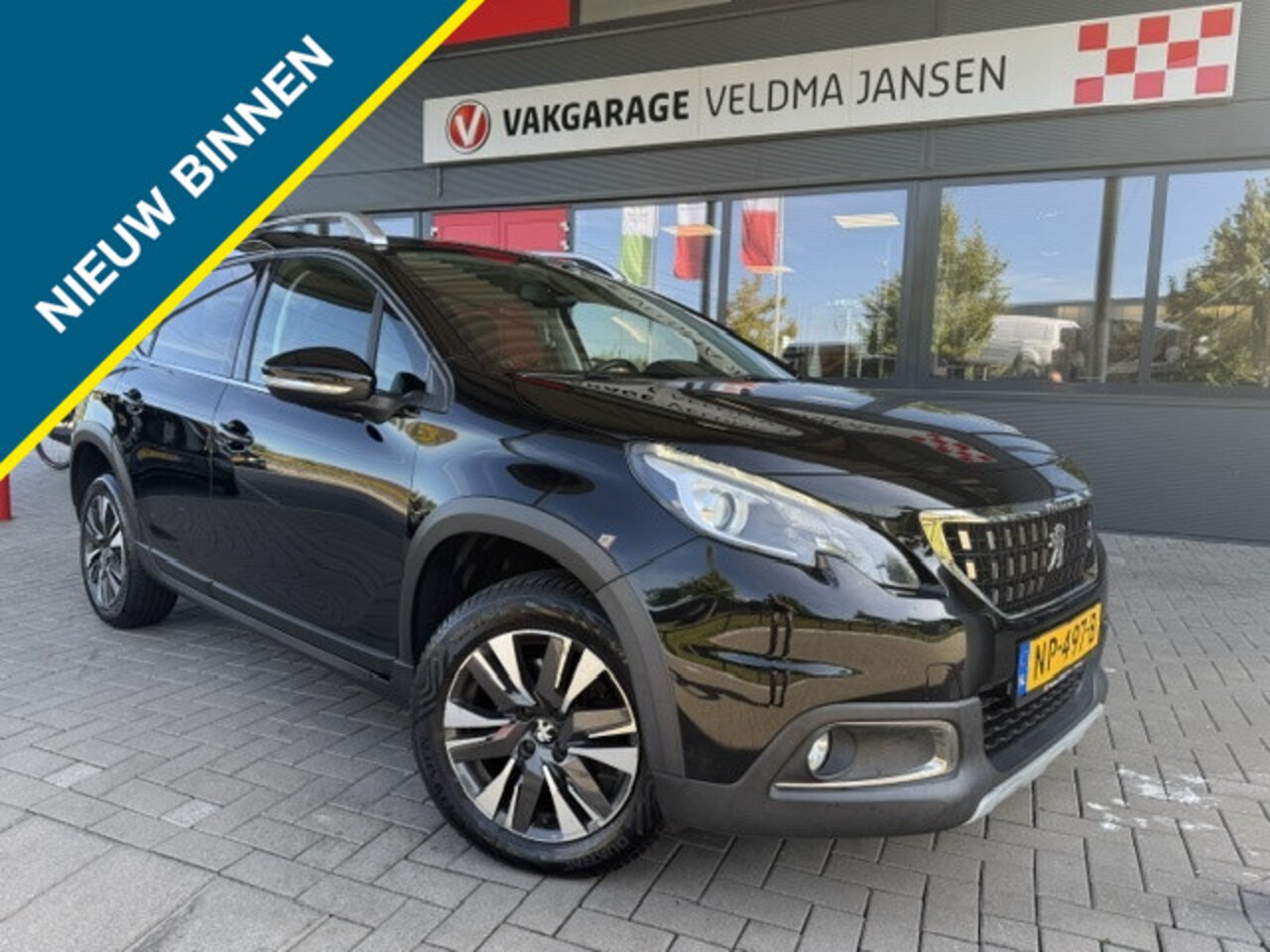 Peugeot 2008 - 1.2 PT ALLURE +ECC/PANODAK/LMV/CRUISE/HALF LEDER/APPLE CP - AutoWereld.nl
