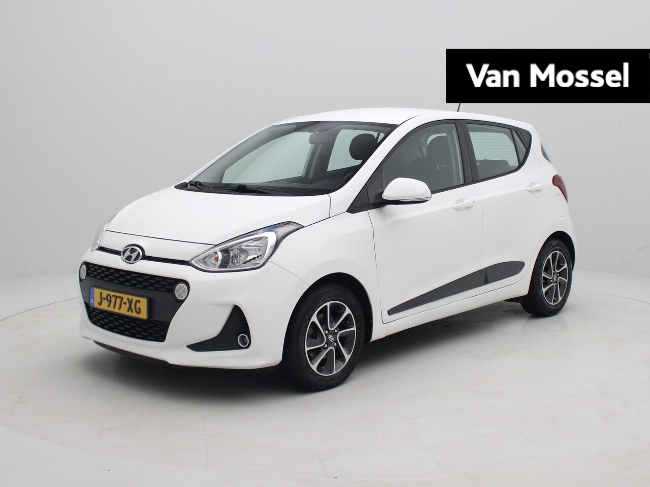 Hyundai i10 - 1.2i | Automaat | Parkeersensoren | Navigatie | Lichtmetalen velgen - AutoWereld.nl