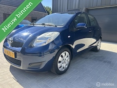 Toyota Yaris - 1.3 VVTi Dynamic 5 Deurs CruiseC Airco