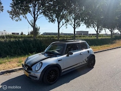 MINI 3-Deurs - 1.6 One Salt