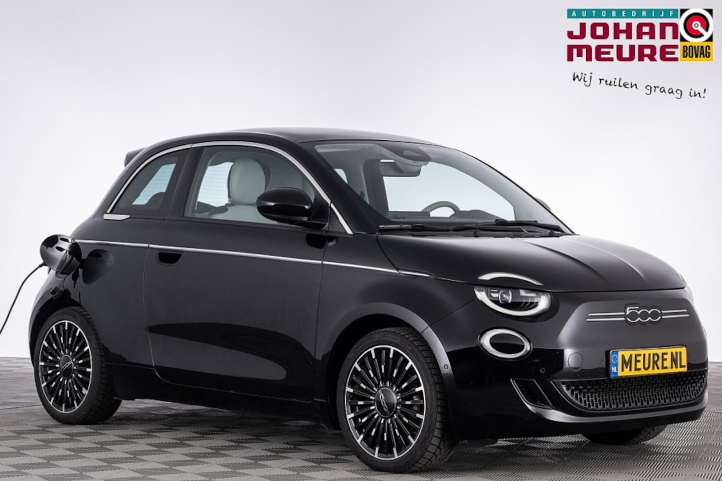 Fiat 500e - 42kWh LaPrima | PANORAMA | CAMERA | ADAPTIVE CRUISE| SOH:94,1% | - AutoWereld.nl