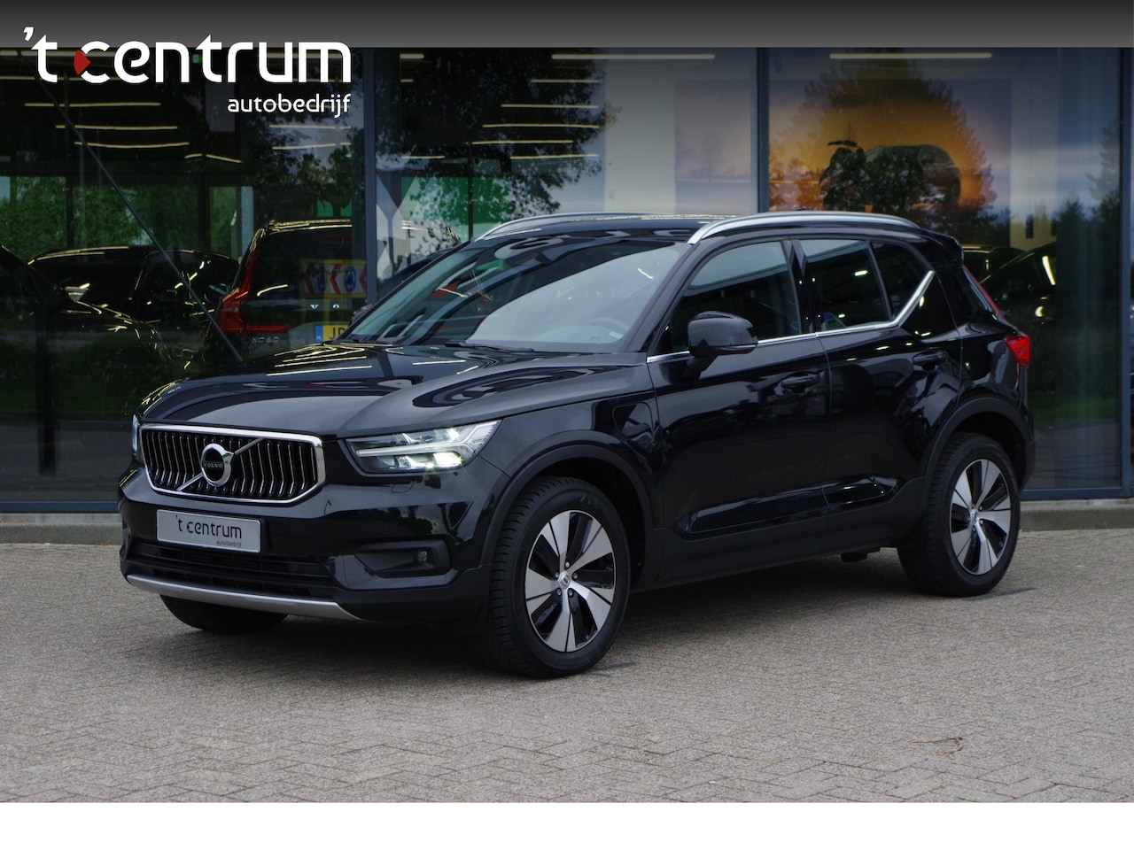Volvo XC40 - 1.5 T4 Recharge 211 PK Inscription Expression 211 PK PHEV, Winterpakket, Adap. Cruise Cont - AutoWereld.nl