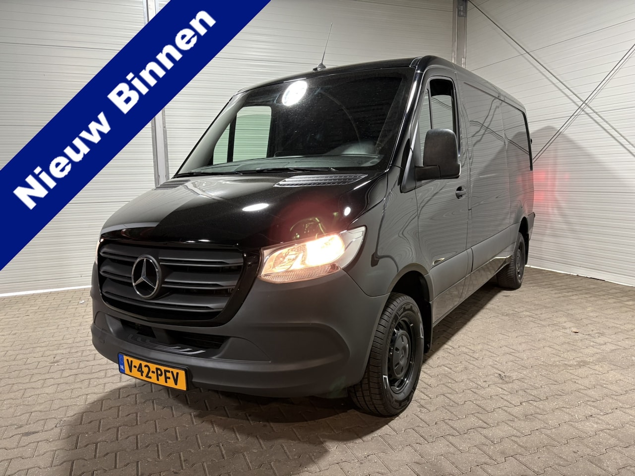 Mercedes-Benz Sprinter - 317 1.9 CDI L2H1 VVB486 Prijs zoals getoond - AutoWereld.nl