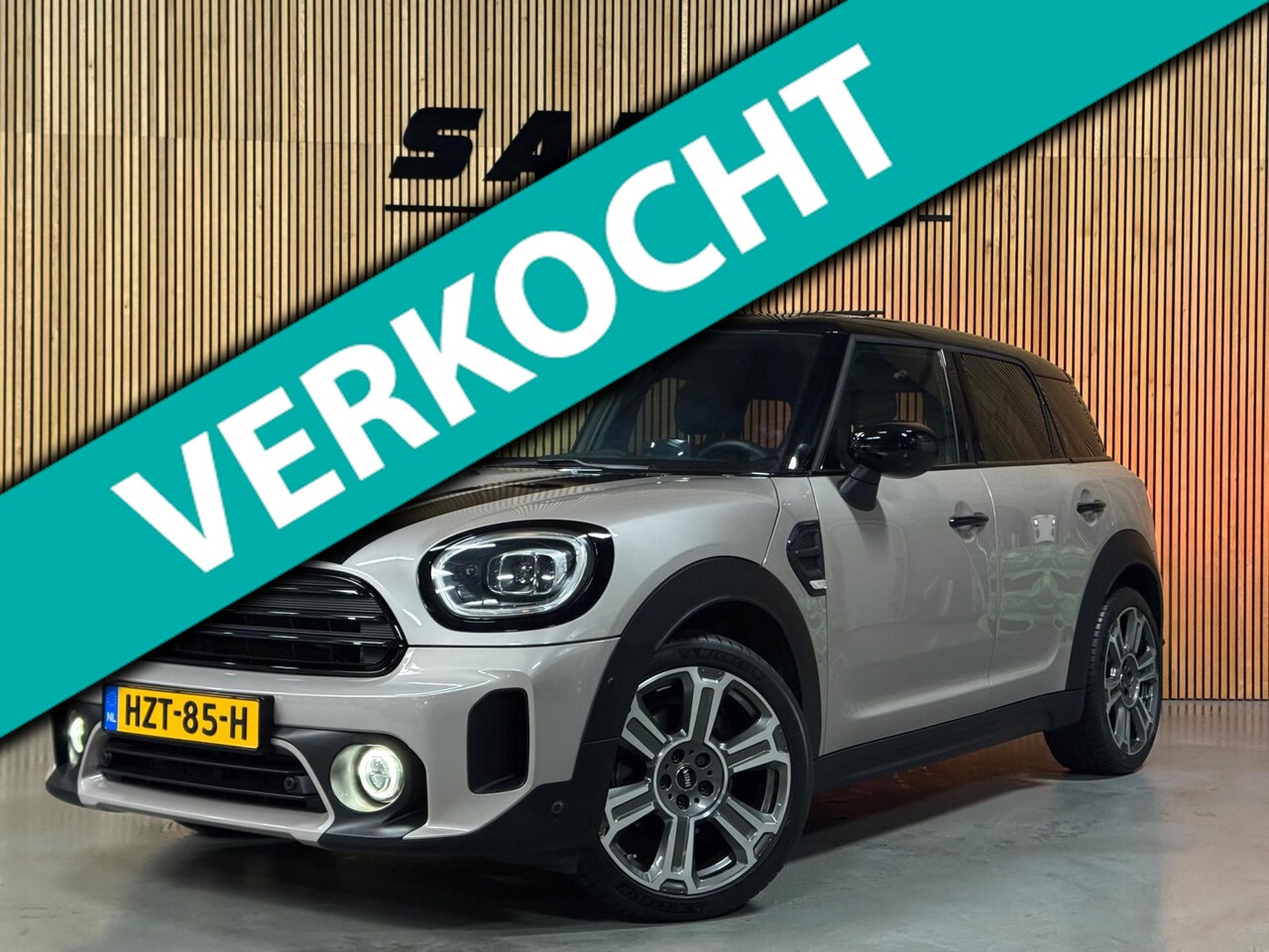 MINI Countryman - 1.5 Cooper PANO|H&K|HUD|AMBIENT|ACC|CAMERA|19 INCH - AutoWereld.nl