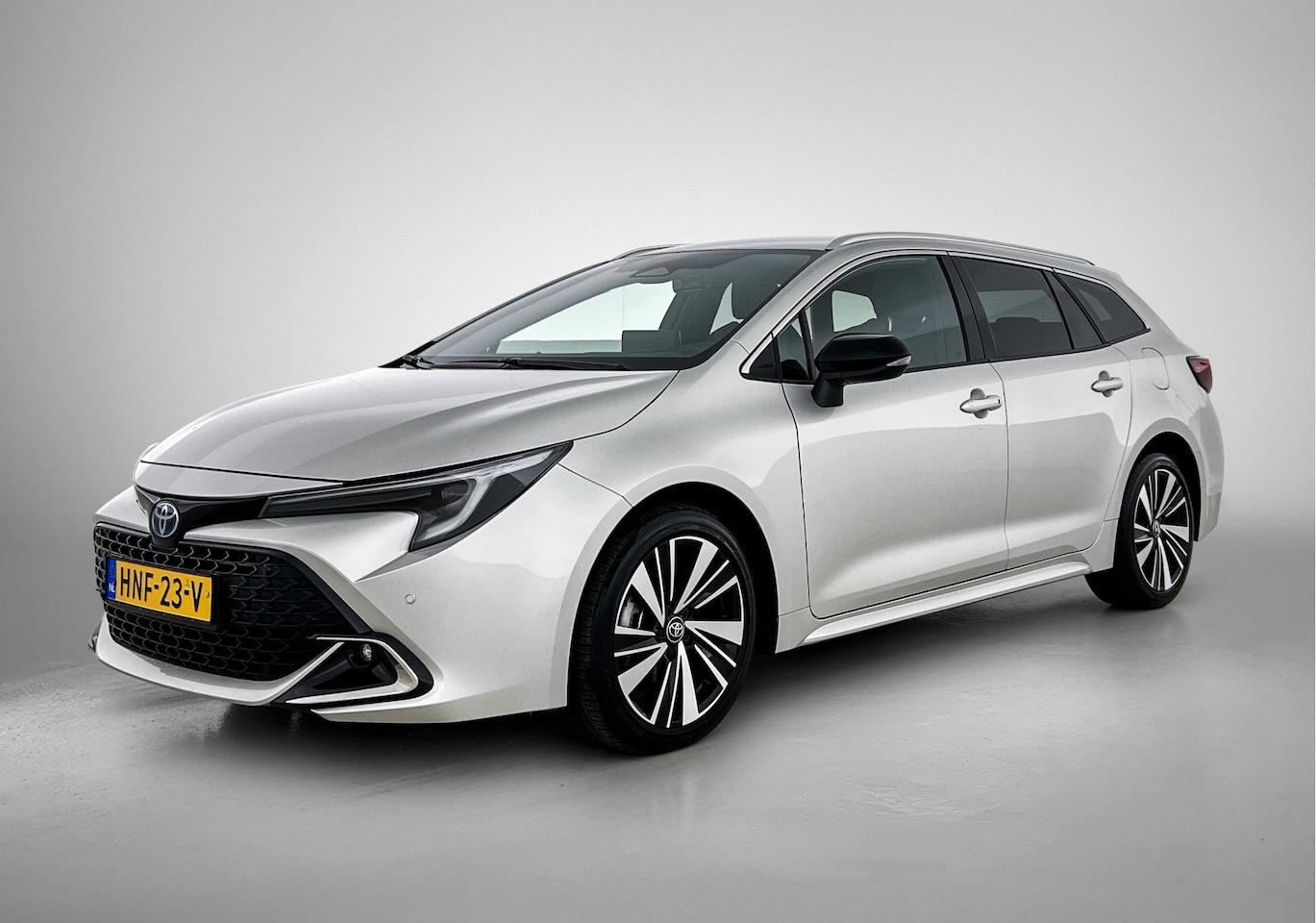 Toyota Corolla Touring Sports - Hybrid 140 Dynamic | PDC | Apple Carplay-Android Auto | Connected Services | - AutoWereld.nl