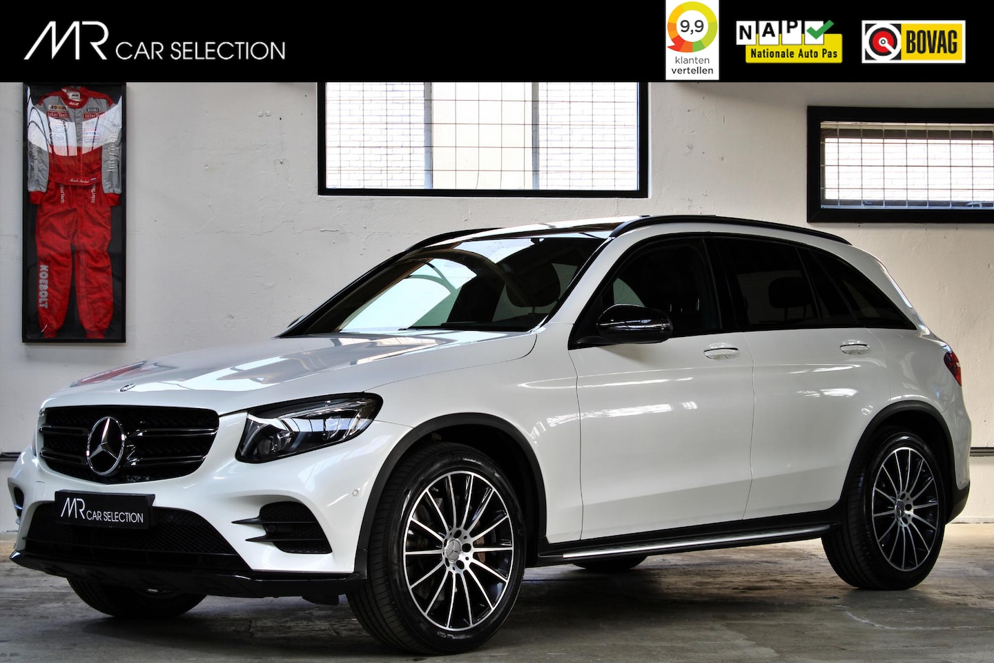 Mercedes-Benz GLC-klasse - 250 4MATIC Premium Plus | Panoramadak | Burmester | Trekhaak | Keyless | Treeplanken | - AutoWereld.nl