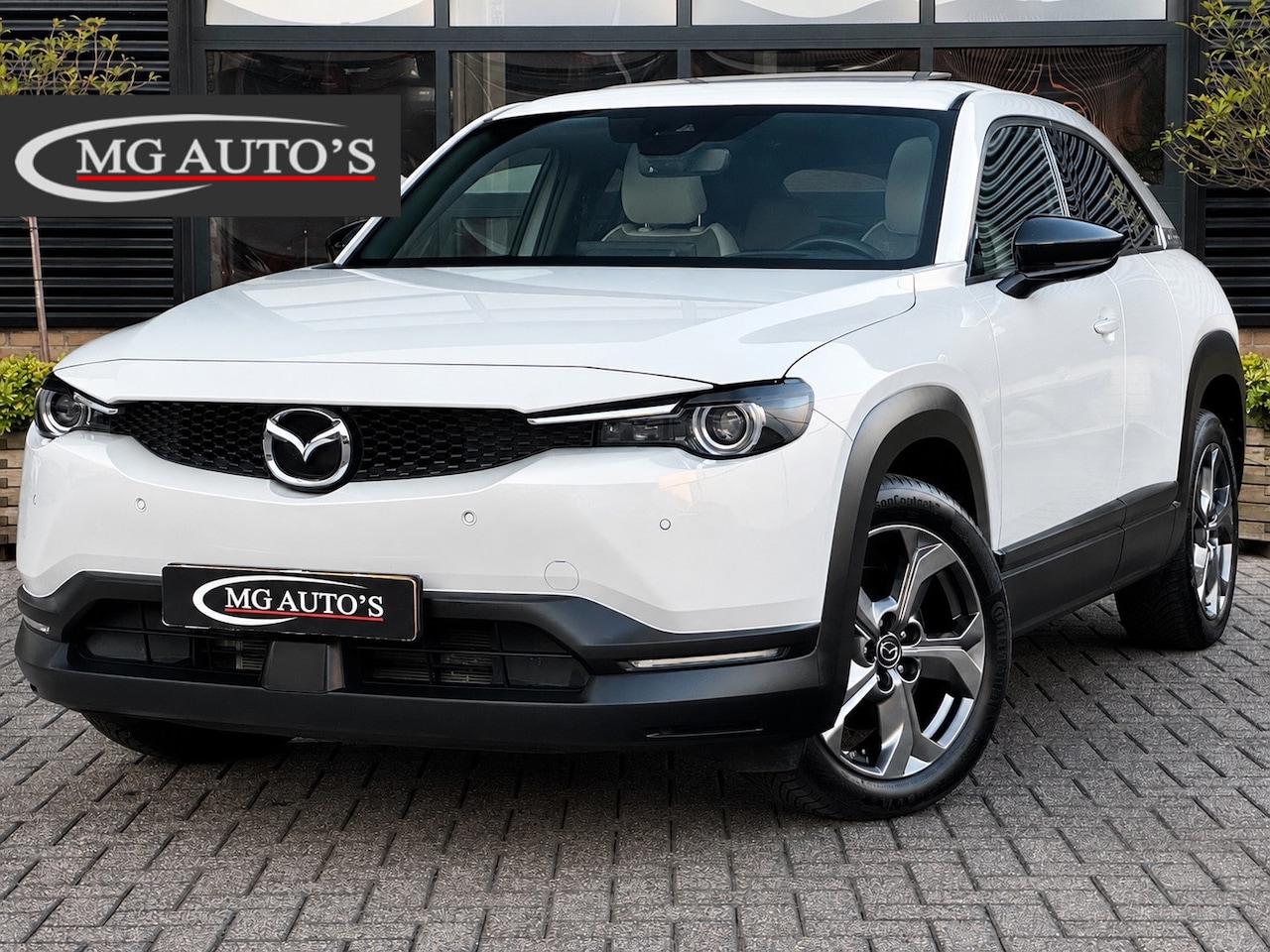 Mazda MX-30 - E-SkyActiv 145 Luxury 36 kWh | Schuif/Kanteldak | Adaptive Cruise Control | Head-Up Displa - AutoWereld.nl