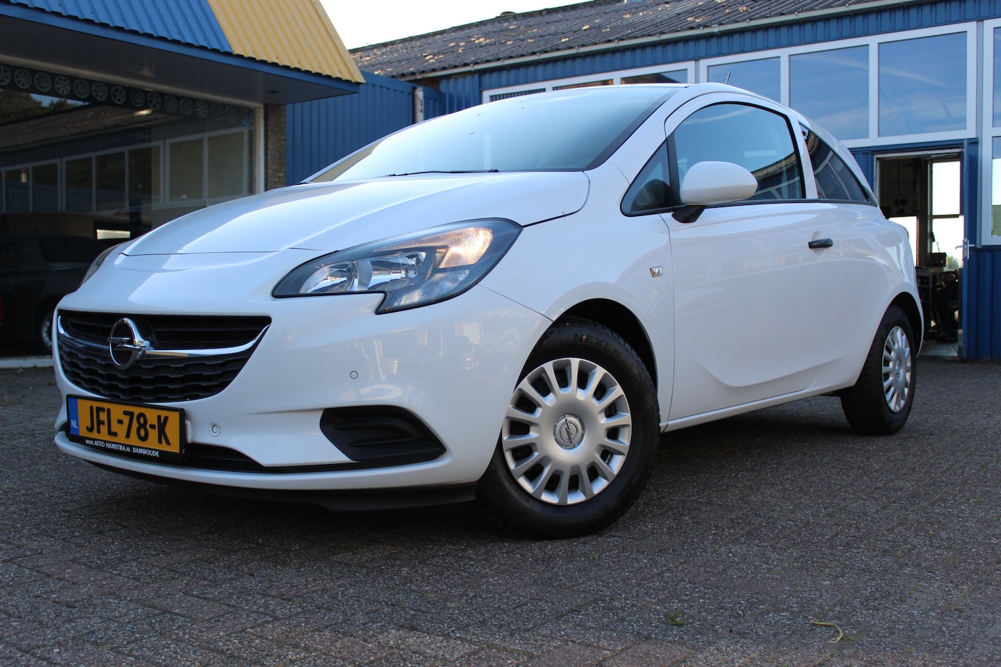 Opel Corsa - 1.2-16V "Selection" PDC - Airco !!! - AutoWereld.nl