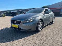 Volvo V40 - 2.0 T2 Momentum navi.camera