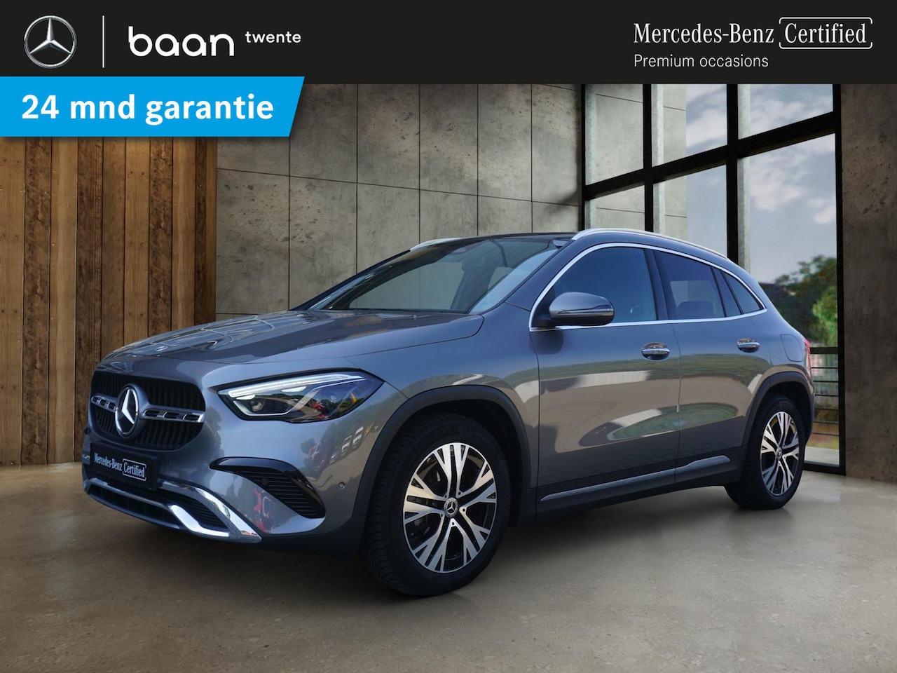 Mercedes-Benz GLA-Klasse - 180 Star Edition Luxury Line | Panoramadak | Trekhaak | Achteruitrijcamera | Spiegelpakket - AutoWereld.nl
