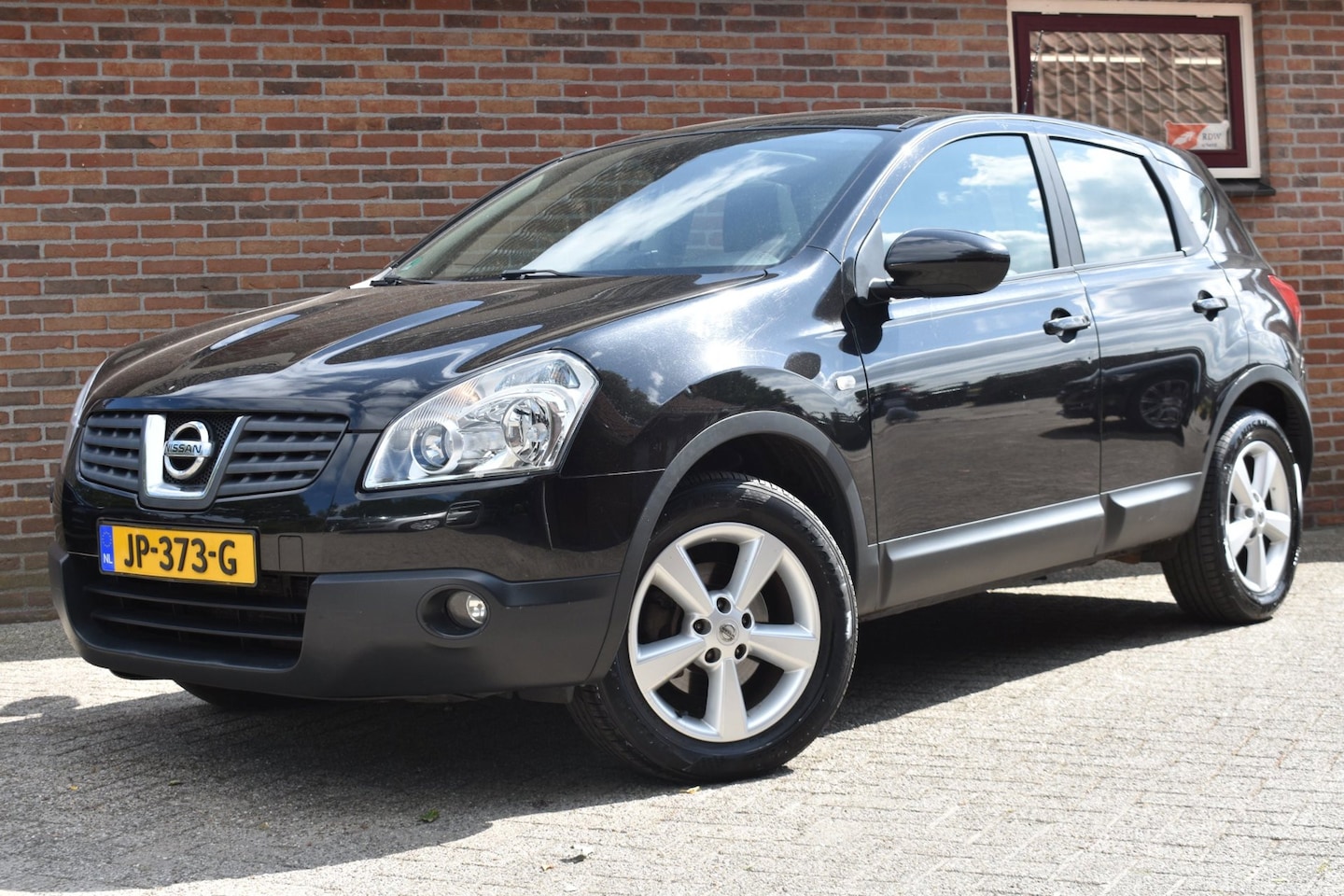 Nissan Qashqai - 2.0 Acenta 4WD '07 Pano Navi Cruise Inruil mogelijk - AutoWereld.nl