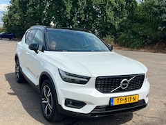 Volvo XC40 - 1.5 T3 R-Design | Panoramadak | H&K | camera | Cruise | CarPlay | dealer onderhouden