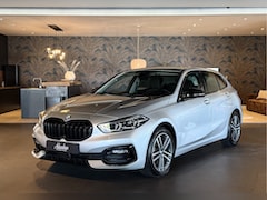 BMW 1-serie - 118i Automaat I Navi I Sport Stoelen
