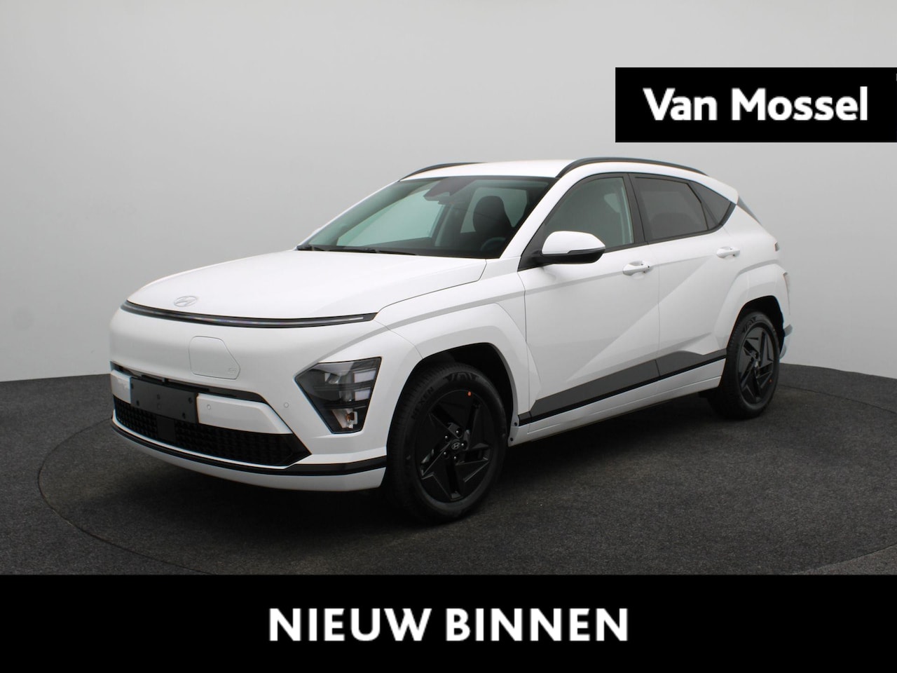 Hyundai Kona Electric - Long Range Pure Edition 64.8 kWh | Stoelverwarming | Adaptieve Cruise | Climate Control | - AutoWereld.nl