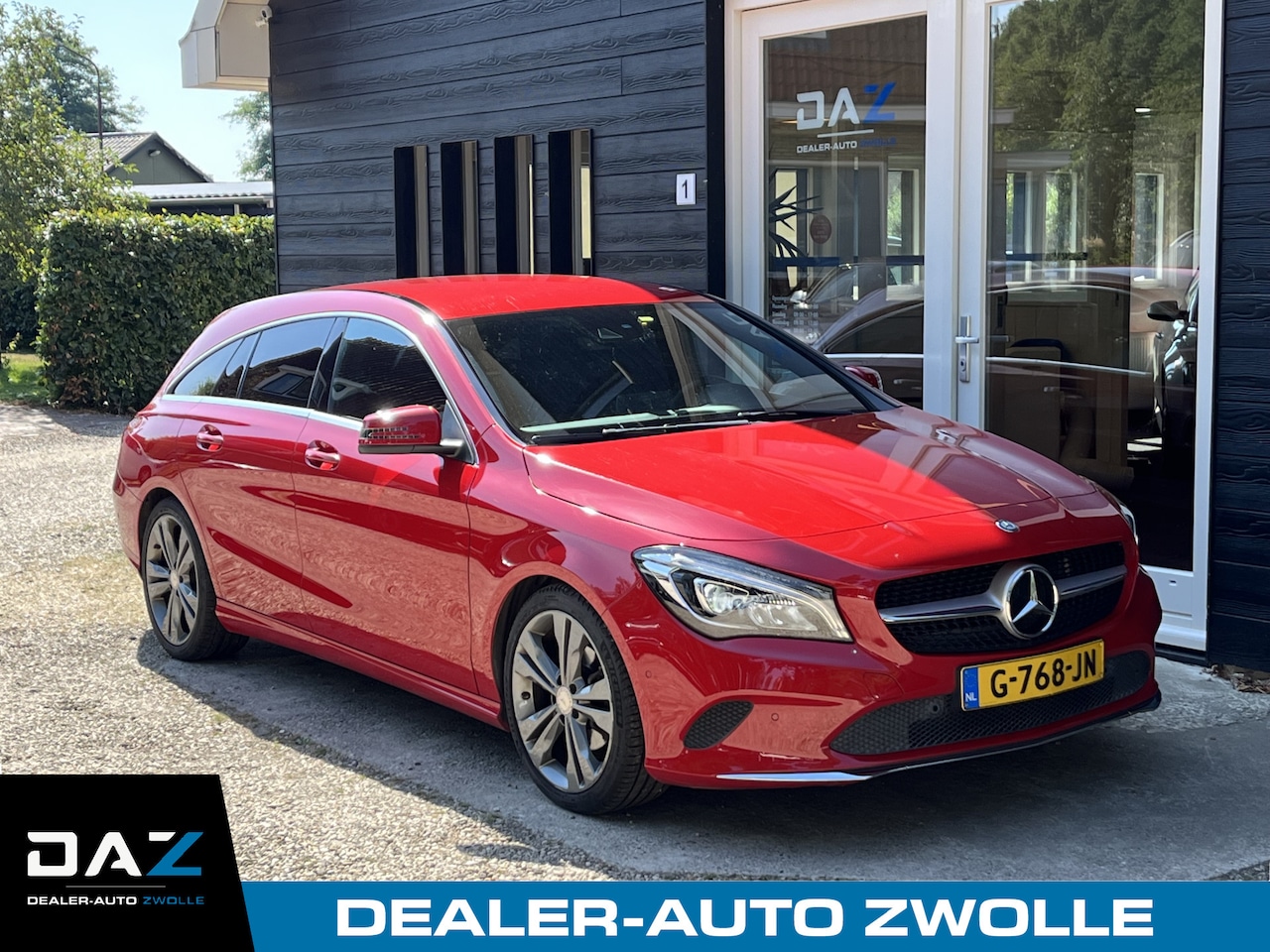 Mercedes-Benz CLA-klasse Shooting Brake - 180 AMG Night Edition Plus Aut/Ecc/Navi/Trekhaak - AutoWereld.nl