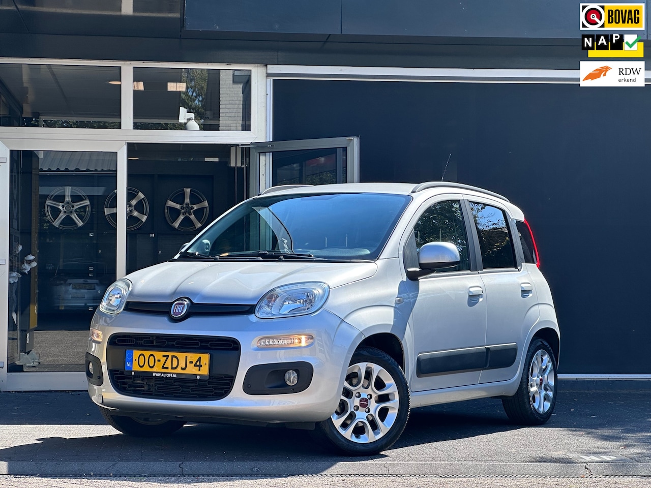Fiat Panda - 0.9 TwinAir Lounge 1e EIG / ORG NL / AIRCO / E;LEK RAMEN - AutoWereld.nl