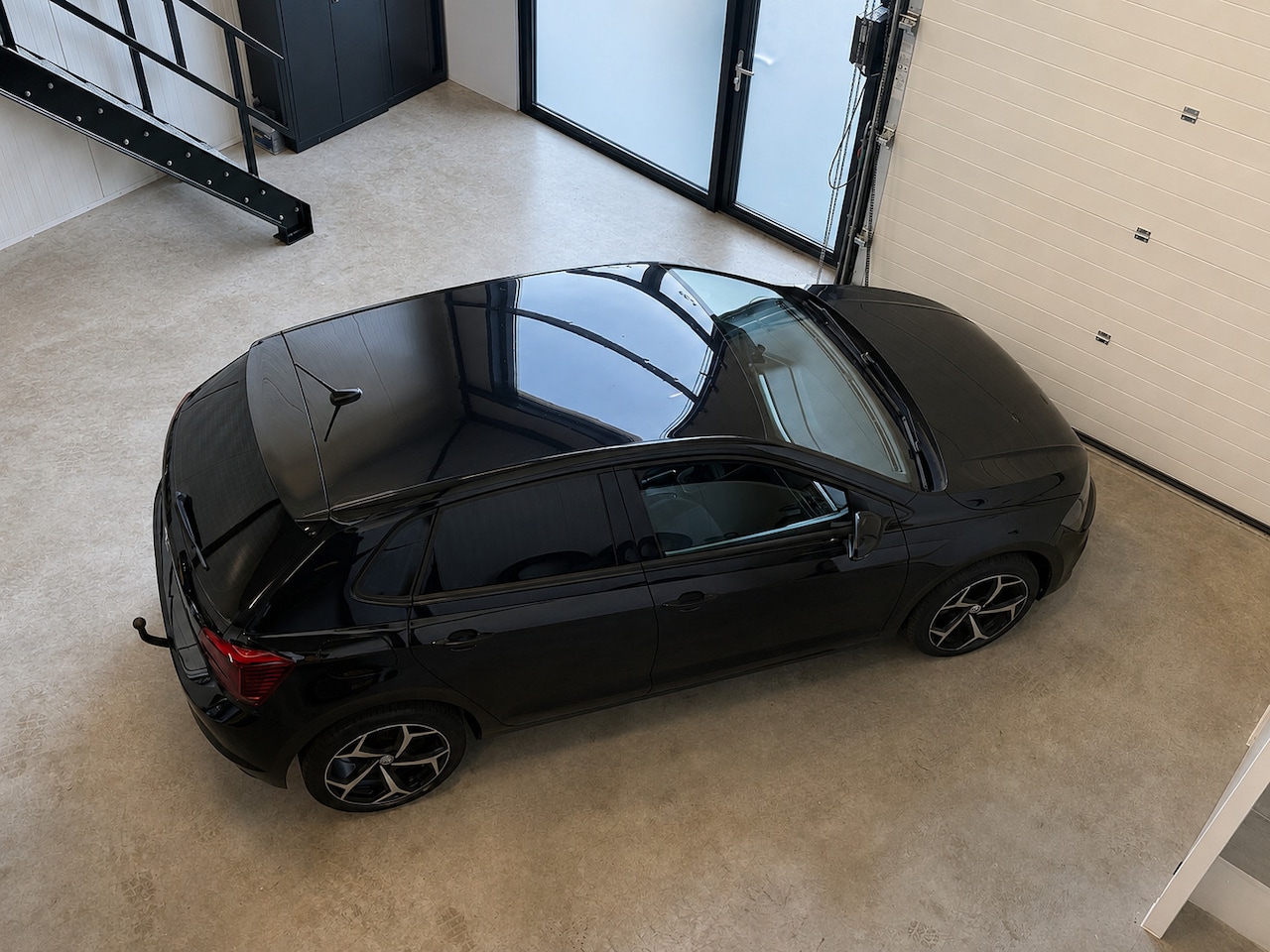 Volkswagen Polo - 1.6 TDI 5-Deurs 5-DRS Airco Sportvelgen Navi CarPlay - AutoWereld.nl