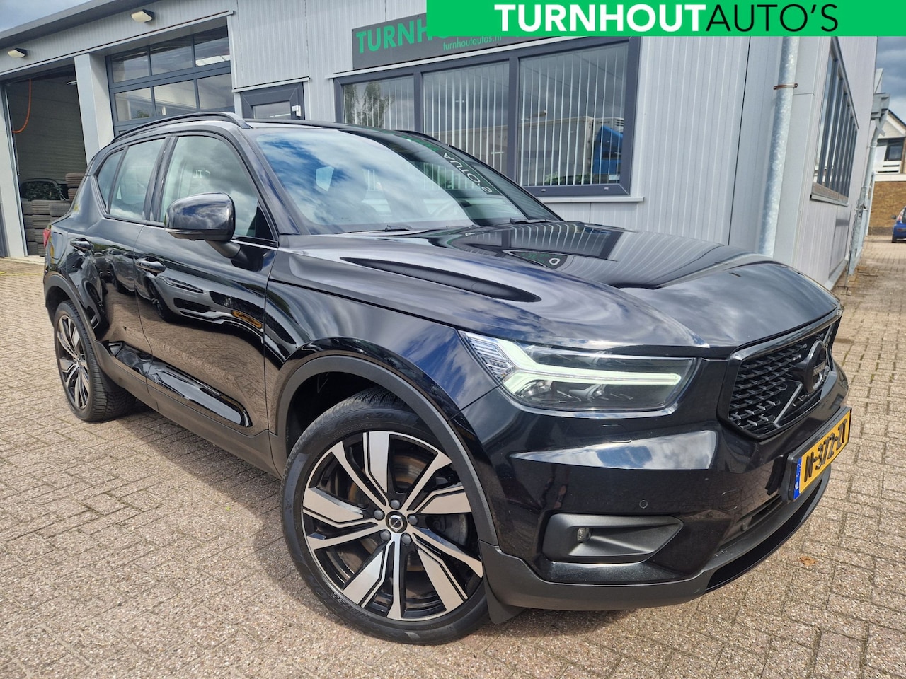 Volvo XC40 - T4 Recharge R-Design PANO | Harman Kardon | 360 | NL auto - AutoWereld.nl