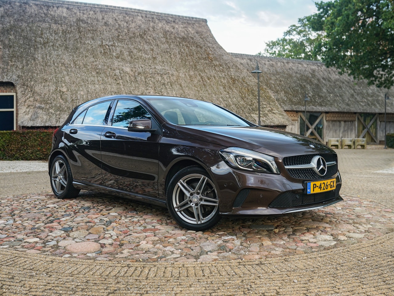 Mercedes-Benz A-klasse - 180 Prestige Aut. l Facelift l LED l Cruise l Navi l Stoelverwarming - AutoWereld.nl