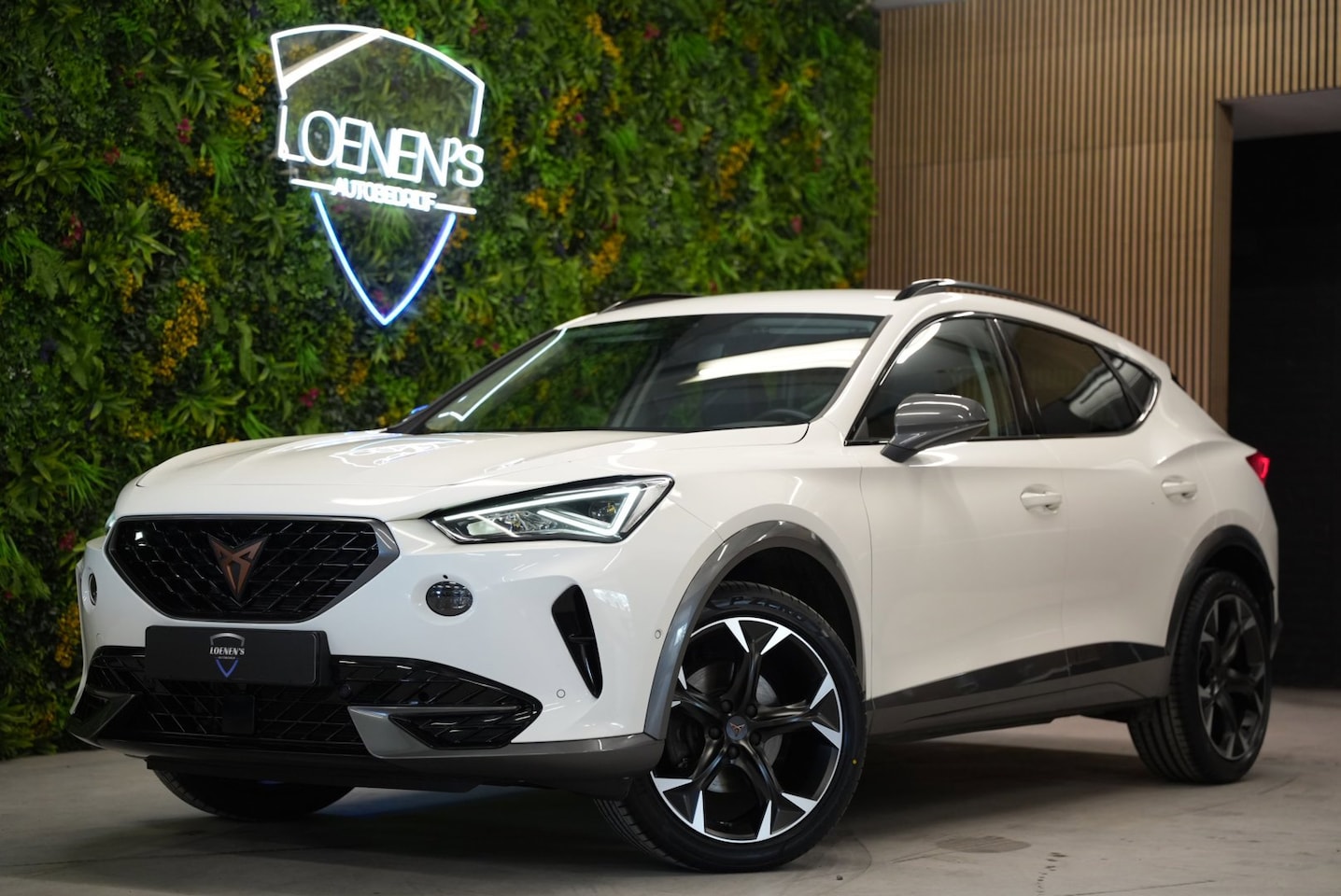 CUPRA Formentor - 1.5 TSI / Camera / CarPlay / ACC / LED - AutoWereld.nl
