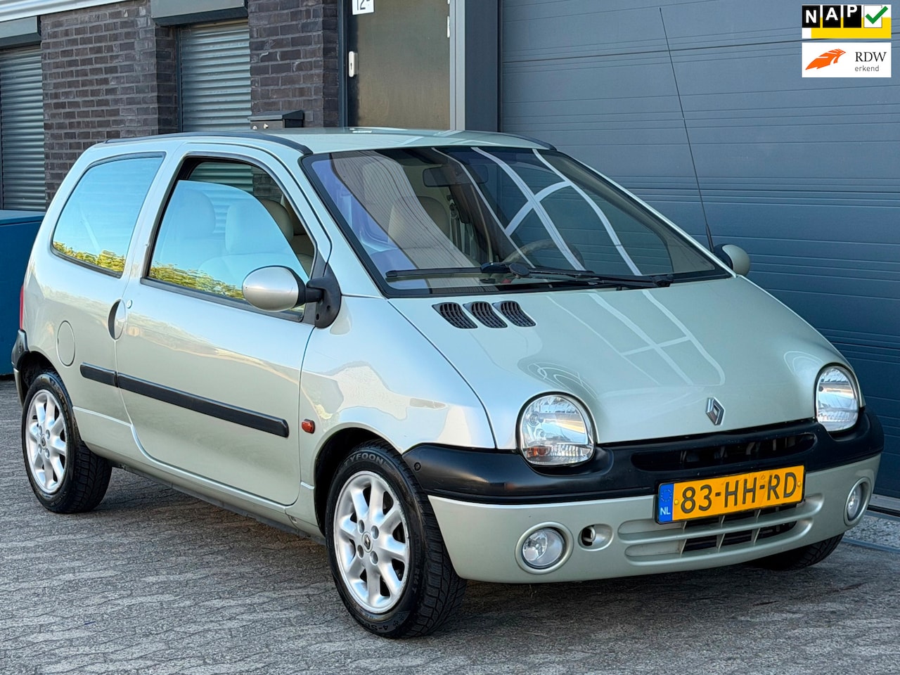 Renault Twingo - 1.2-16V Epicéa AIRCO LEER APK NEW DISTRIBUTIE - AutoWereld.nl