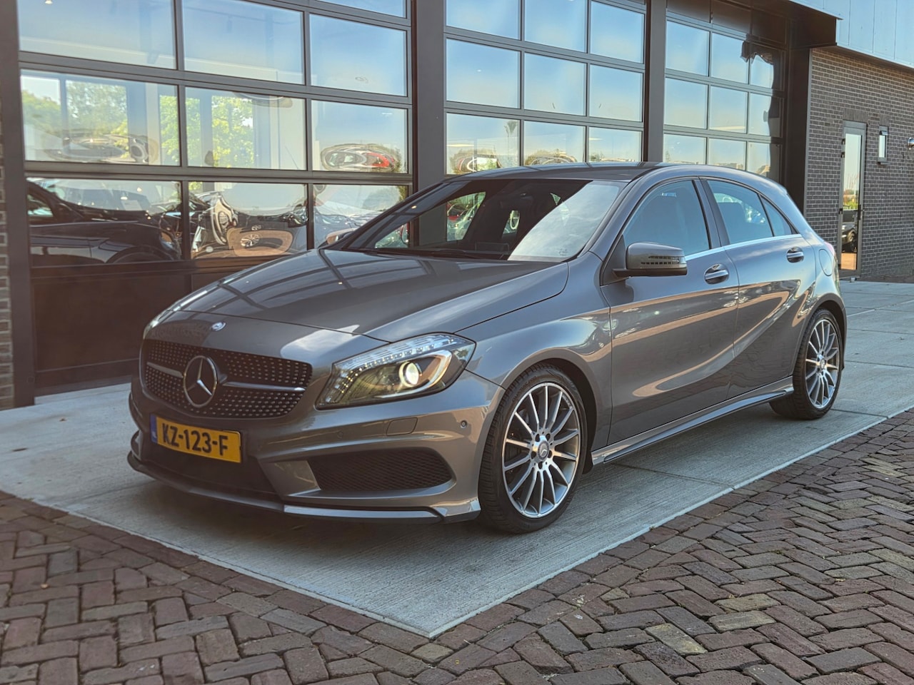 Mercedes-Benz A-klasse - 180 Prestige | AMG Styling | Automaat - AutoWereld.nl