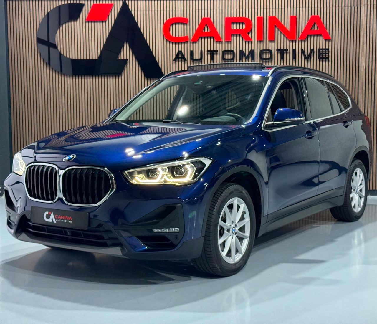 BMW X1 - SDrive18i Executive Edition / Panorama Dak / Automaat / Cruise Control / Full Map Navigati - AutoWereld.nl