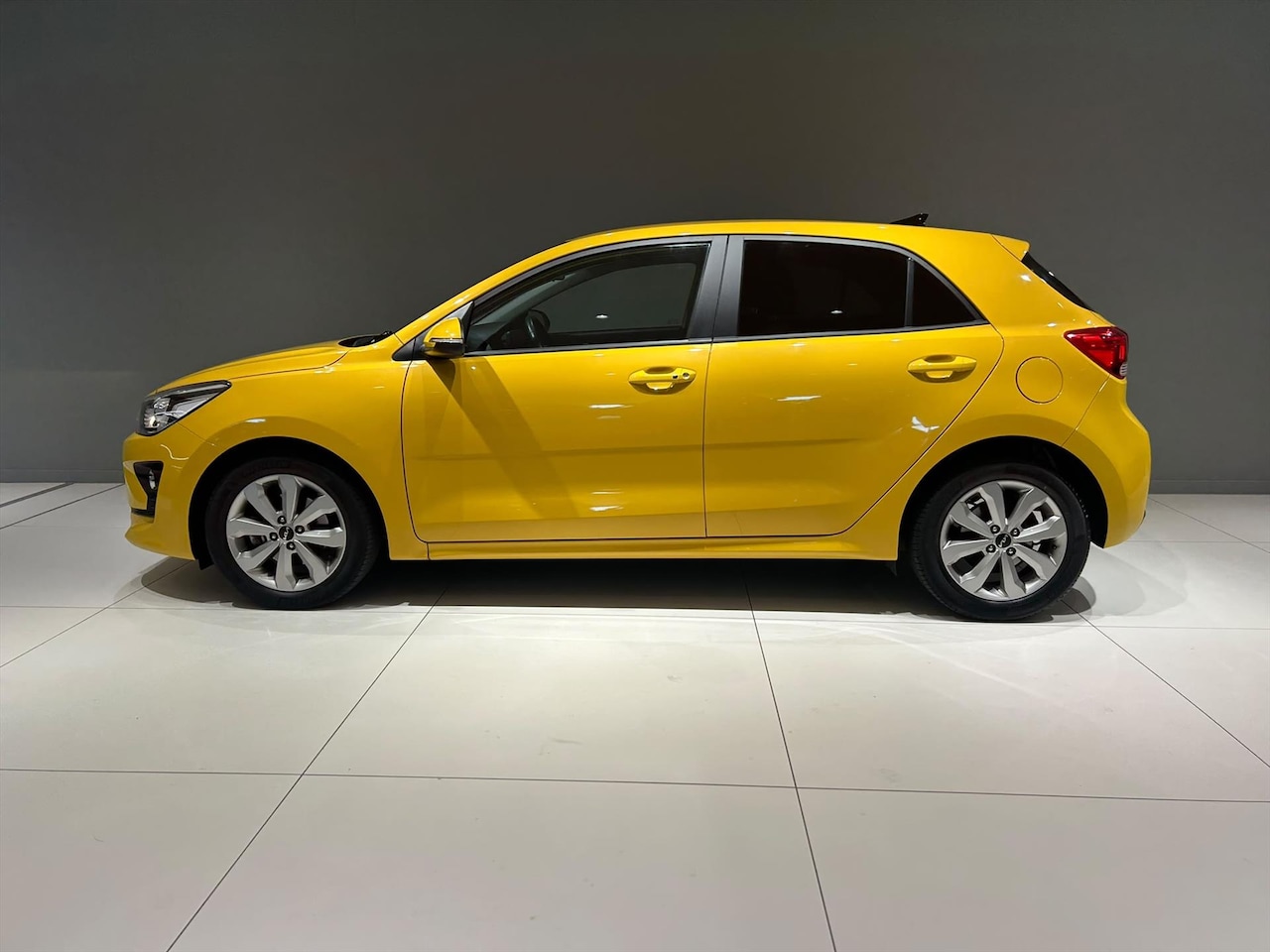 Kia Rio - 1.0 T-GDI MHEV EcoDynamics 100pk DynamicPlusLine - AutoWereld.nl