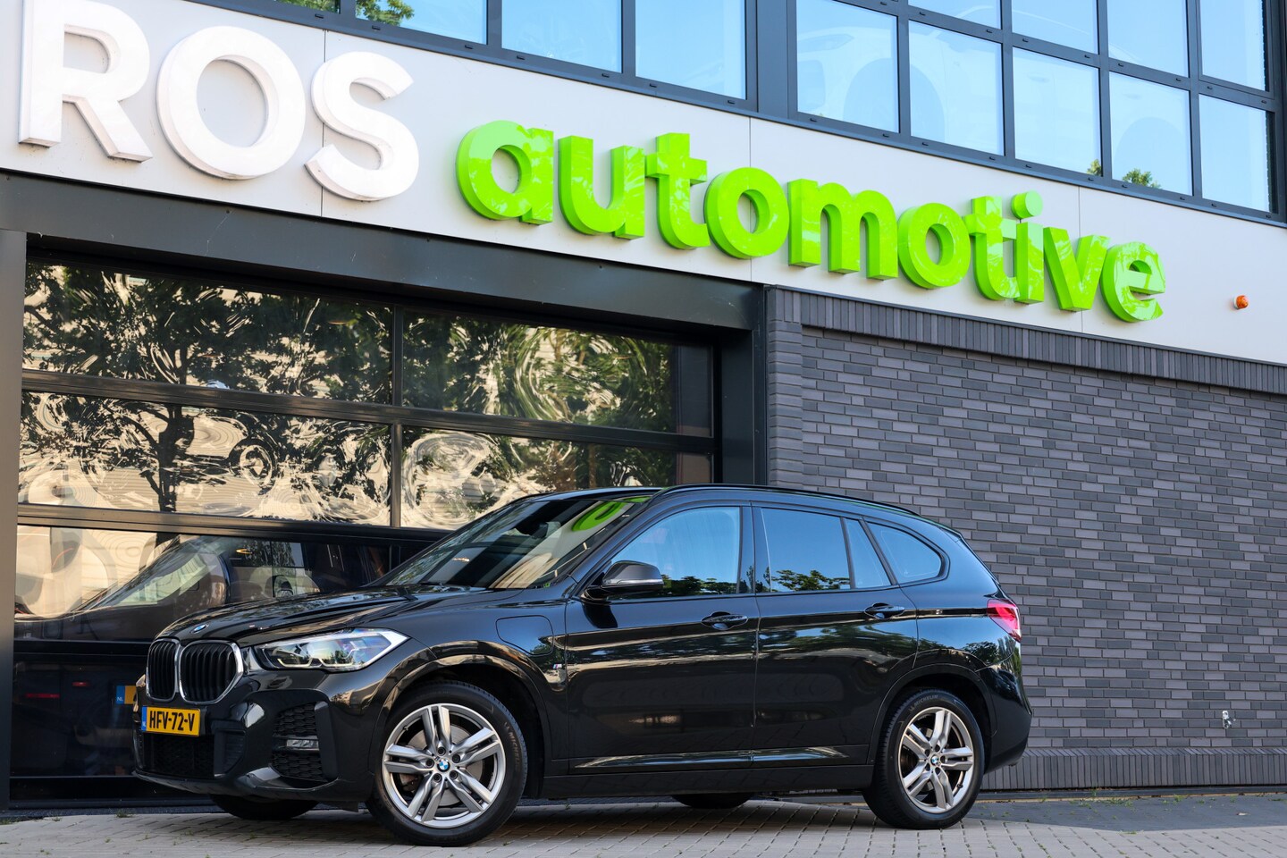 BMW X1 - xDrive25e eDrive Edition | M-SPORT | LEDER | LED | STOELVERW | ELEK KOFFERKLEP | - AutoWereld.nl