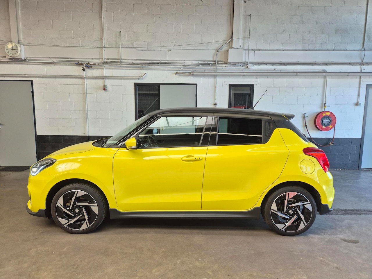 Suzuki Swift - 1.4 Sport Smart Hybrid 1.4 Sport Smart Hybrid - AutoWereld.nl