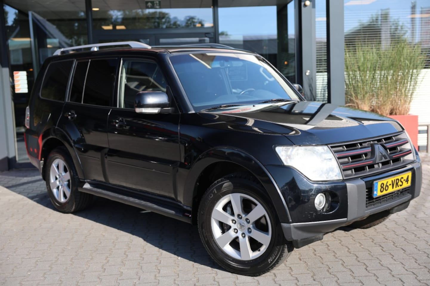 Mitsubishi Pajero - 3.2 DID 5DRS A/T VAN - AutoWereld.nl