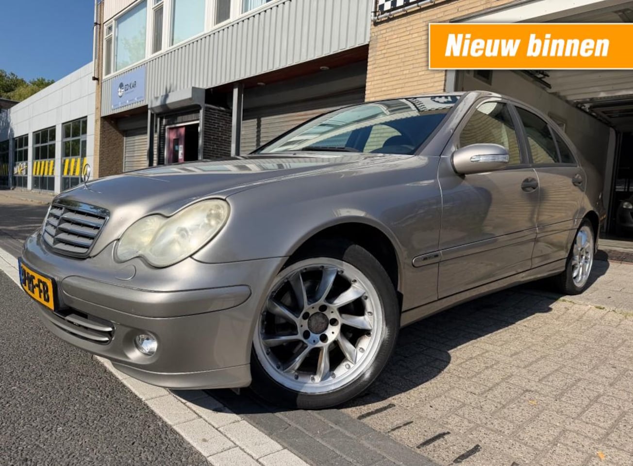Mercedes-Benz C-klasse - 180 K. Classic AUT AIRCO LMV RIJDT GOED NAP APK 4-2027 GEEN ROEST - AutoWereld.nl