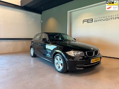 BMW 1-serie - 116i 5-DEURS BUSINESS LINE STYLE-uitv|AIRCO|ISOFIX|CRUISE CONTROL|LM-VELGEN|NAP|NIEUWE APK
