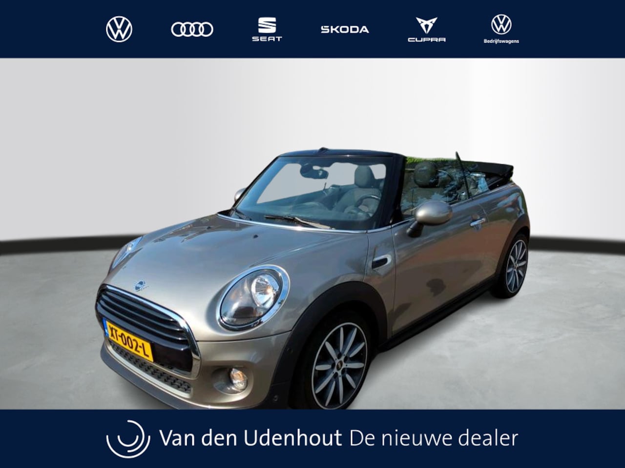 MINI Cabrio - 1.5 136pk Automaat Cooper Business / Navigatie / Camera / Harman&Kardon - AutoWereld.nl