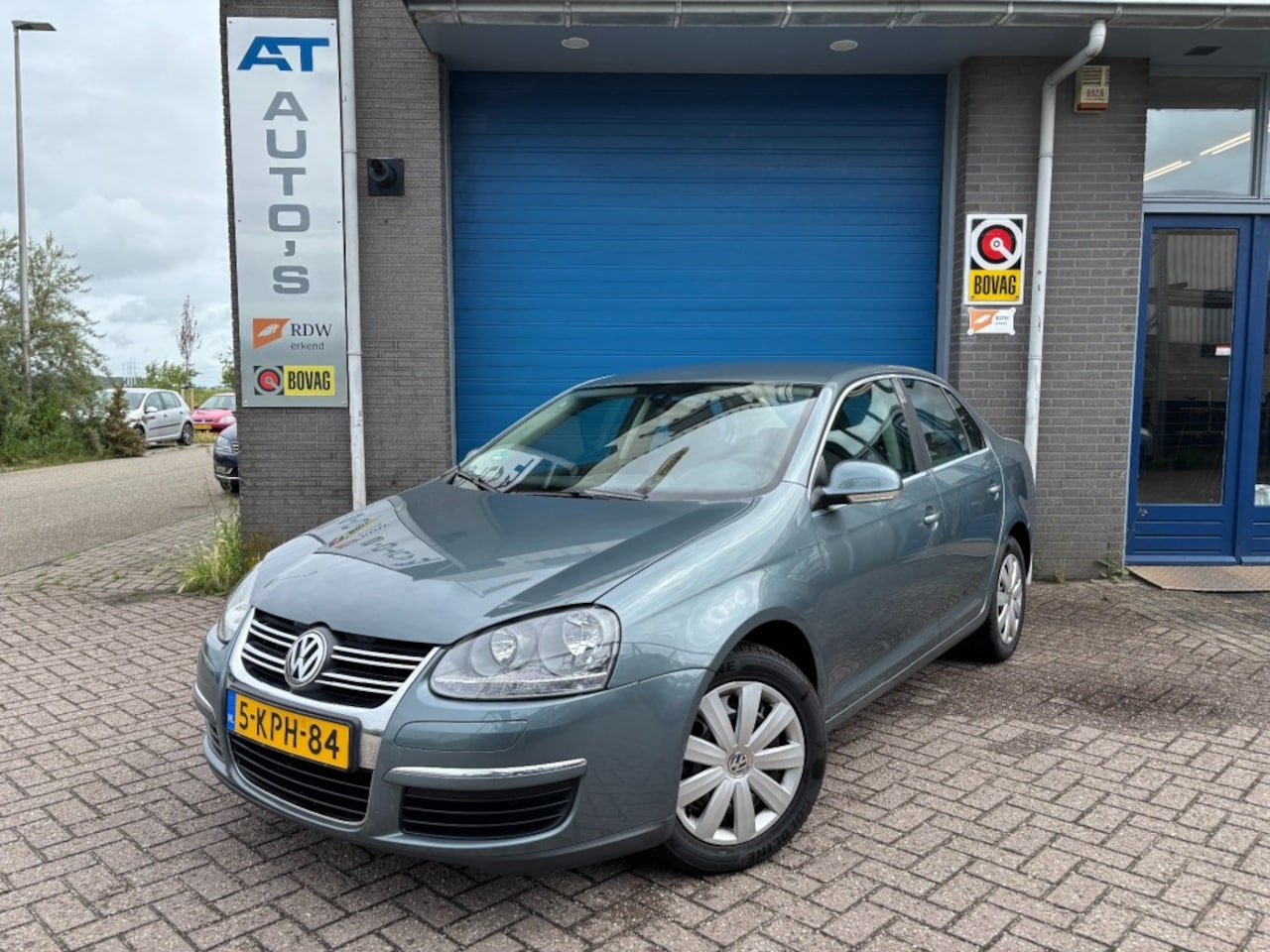 Volkswagen Jetta - 1.6 Comfortline 1.6 COMFORTLINE - AutoWereld.nl