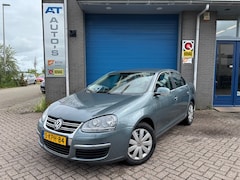 Volkswagen Jetta - 1.6 COMFORTLINE
