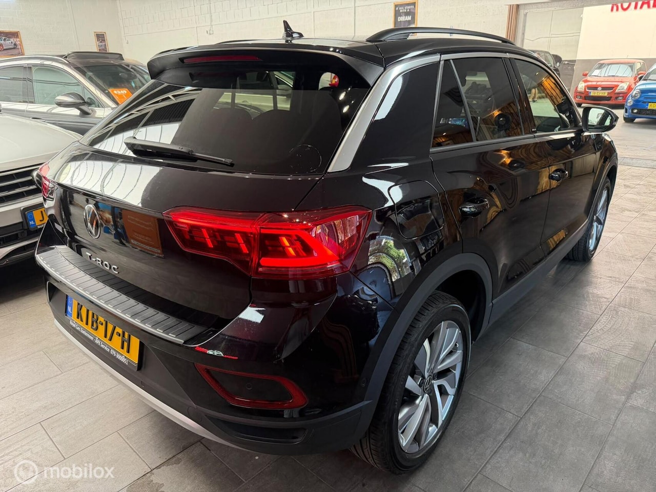 Volkswagen T-Roc - 1.5 TSI MOVE Edition|Camera|Carplay|IQ Light - AutoWereld.nl