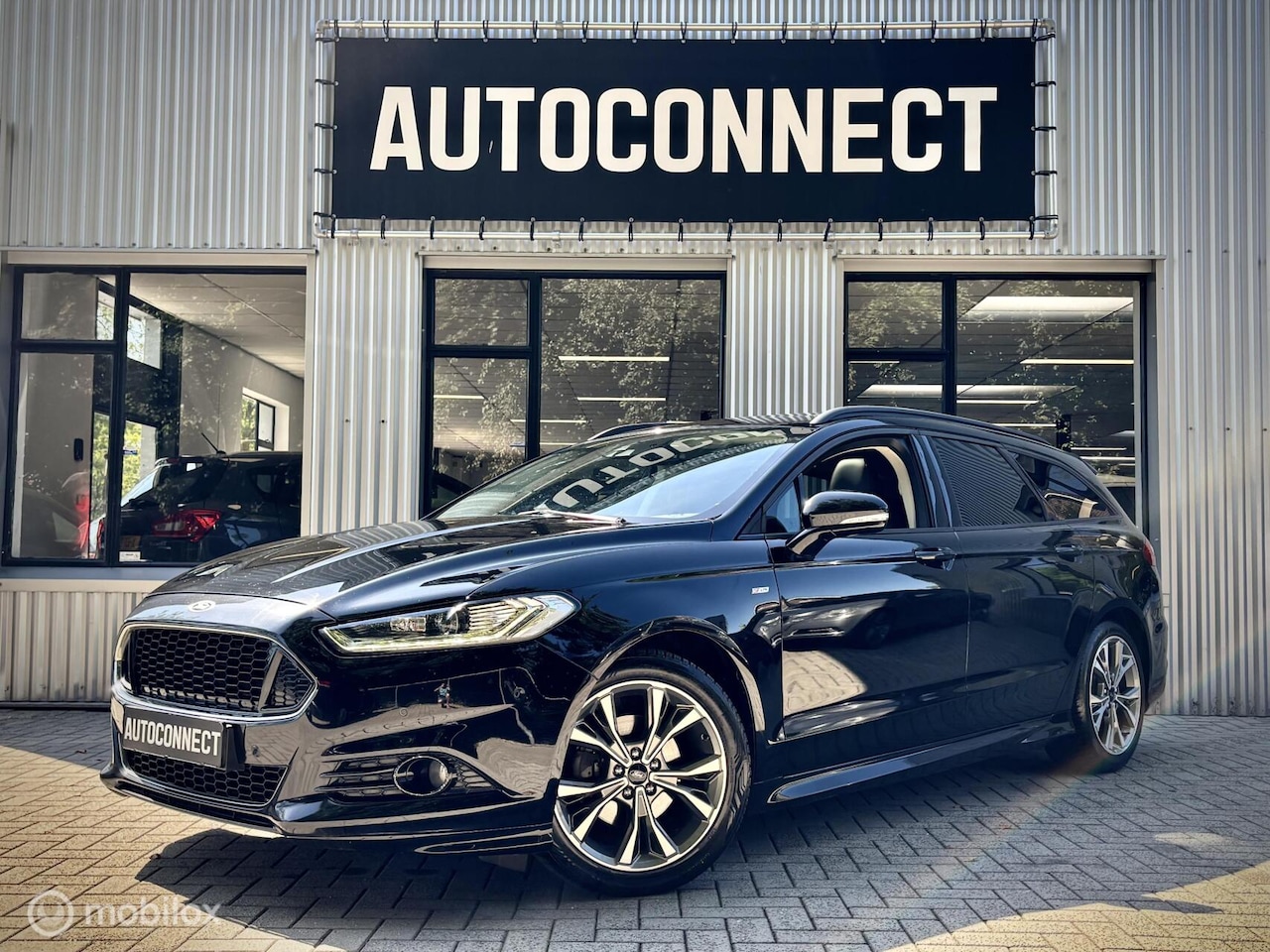 Ford Mondeo Wagon - 2.0 ST Line 2.0 ST-Line, PANO, NAVI, CRUISE, CAMERA, VOL OPTIES. - AutoWereld.nl