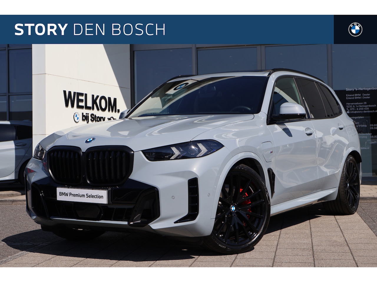BMW X5 - xDrive50e M Sport Automaat / Trekhaak / Panoramadak Sky Lounge / Comfort Access / Soft-Clo - AutoWereld.nl