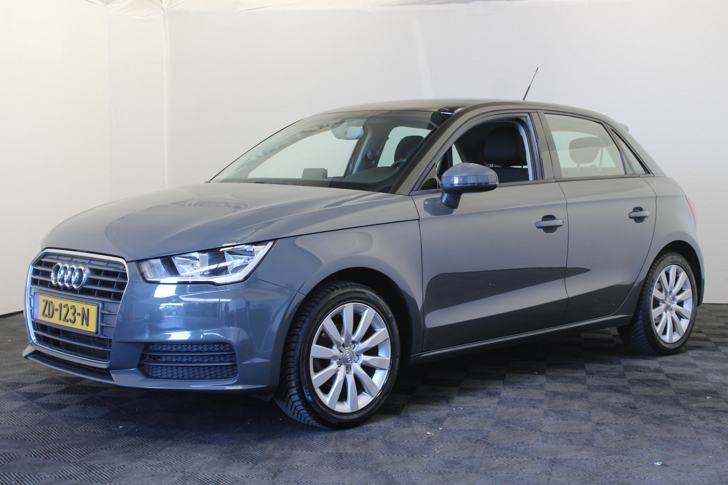 Audi A1 Sportback - 1.0 TFSI Advance Sport |Navi|Stoelverw.| - AutoWereld.nl