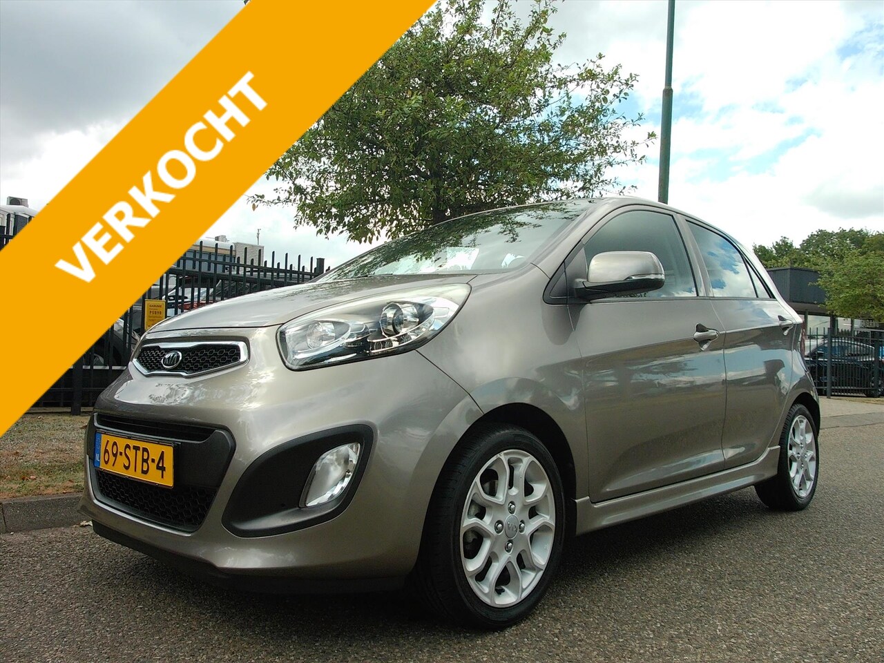 Kia Picanto - 1.0 CVVT 69 PK 5D Comfort Pack Airco LM Velgen 42.137 KM - AutoWereld.nl