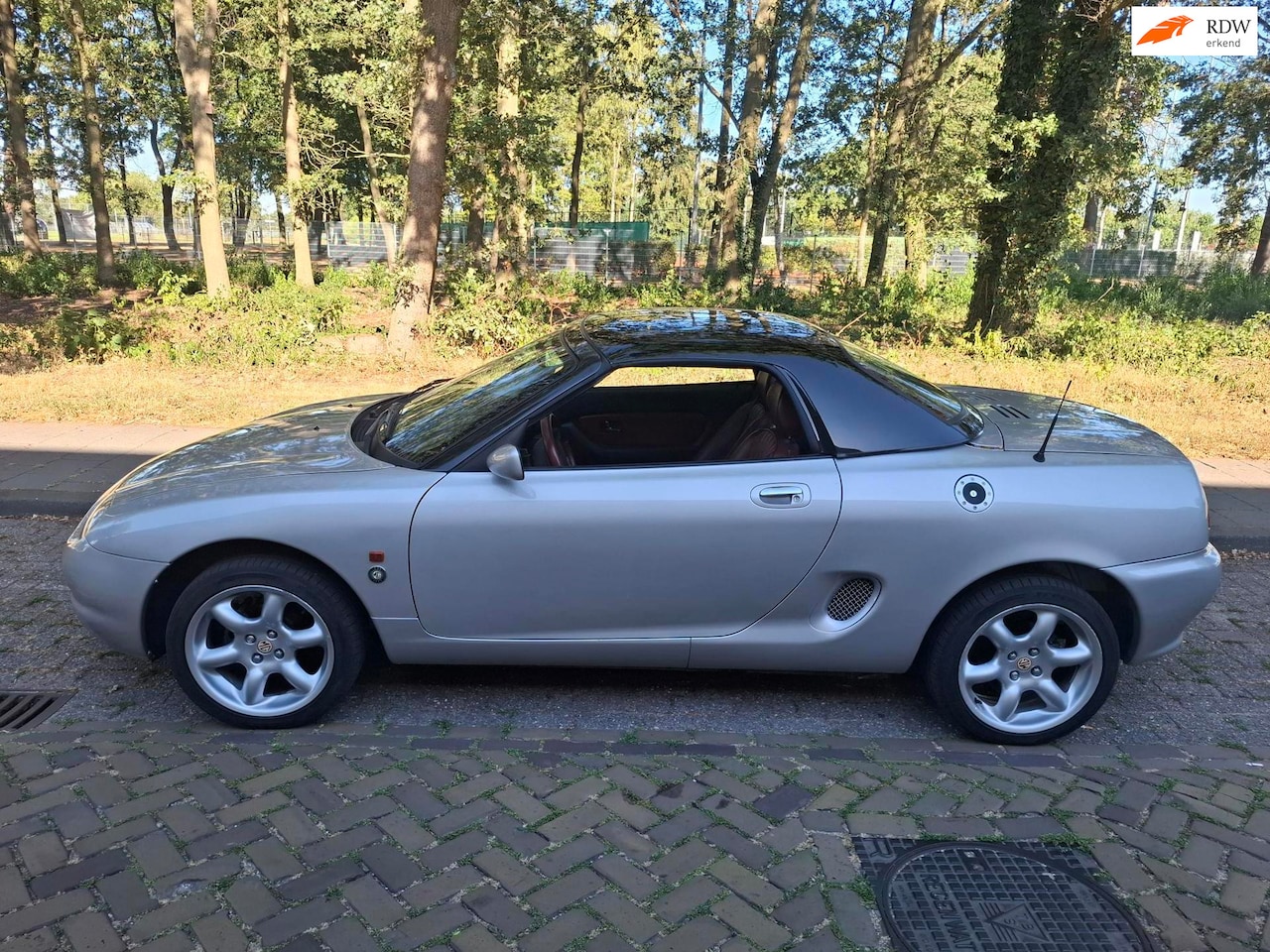 MG F - 1.8i km stand 19641, apk 13-08-1927 - AutoWereld.nl
