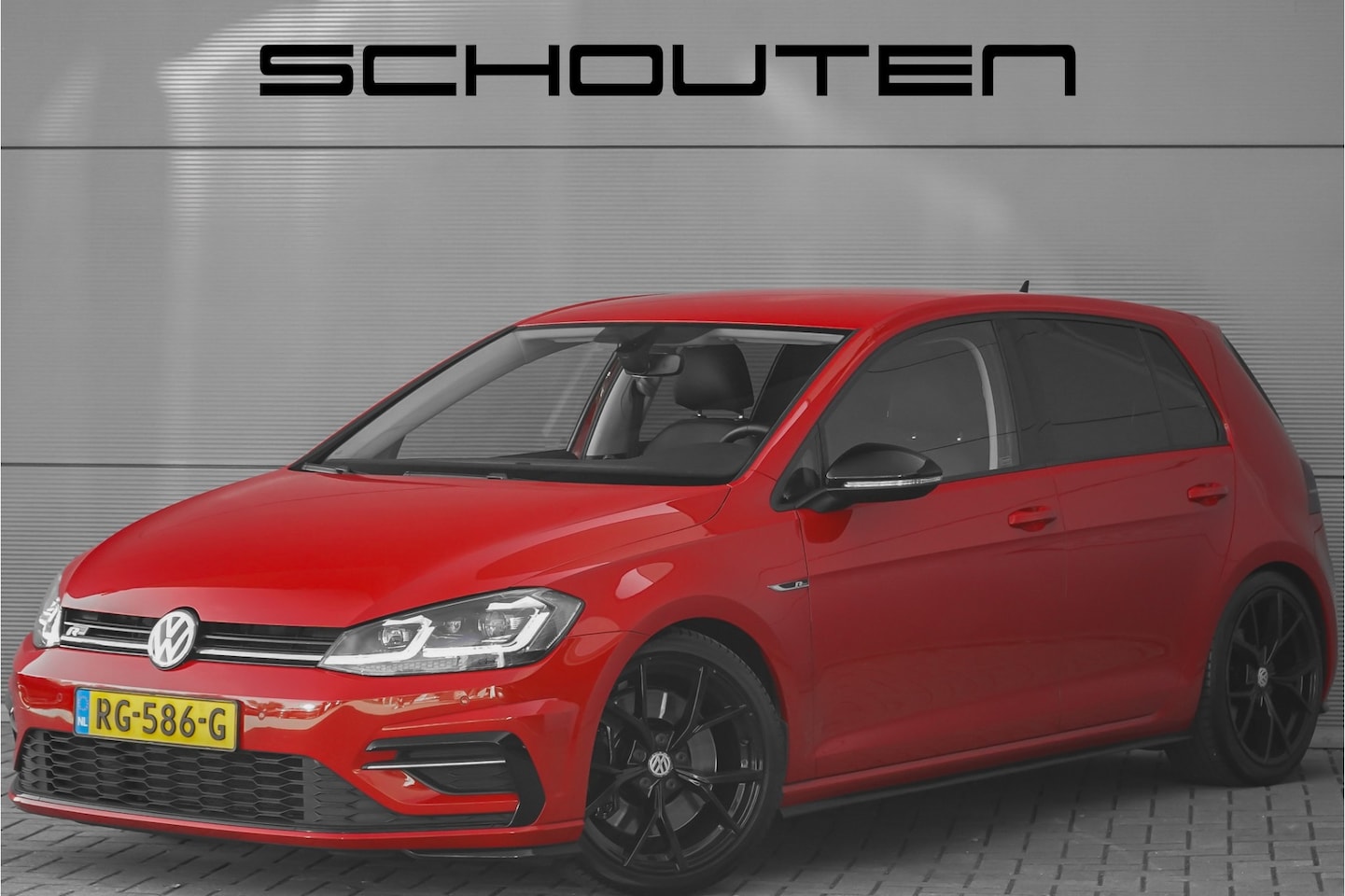 Volkswagen Golf - 7.5 1.5 TSI Highline Business R Massage Leder CarPlay 18" - AutoWereld.nl