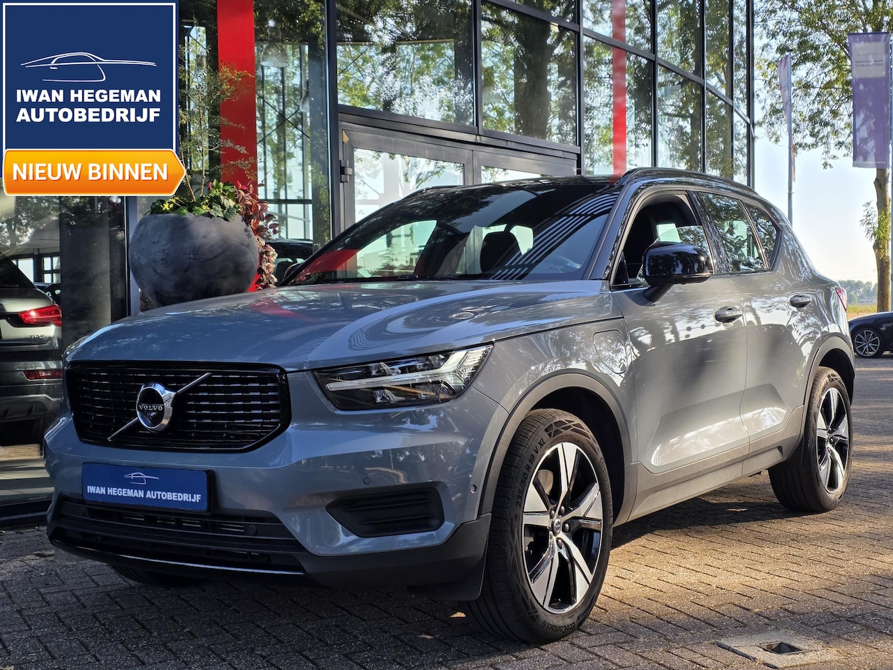 Volvo XC40 - 1.5 T4 Recharge R-Design | PDC | ECC | Naviagatie | Apple CarPlay/Android Auto| - AutoWereld.nl