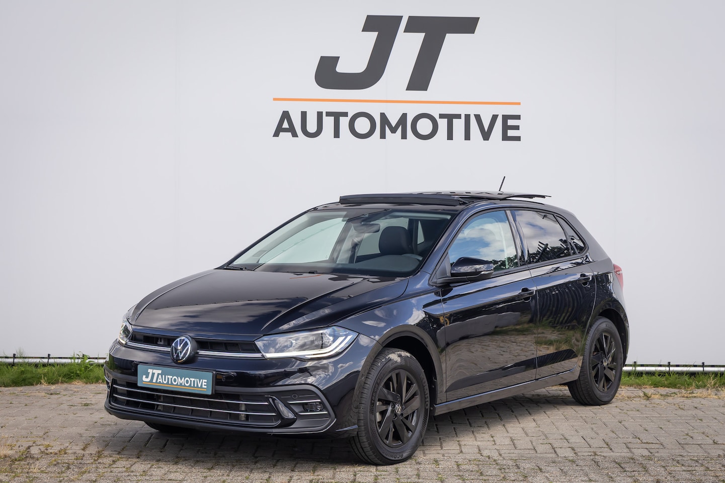 Volkswagen Polo - 1.0 TSI Style 110pk pano | iq light | dashboard | Stoelverwarming | klimaat control | CarP - AutoWereld.nl