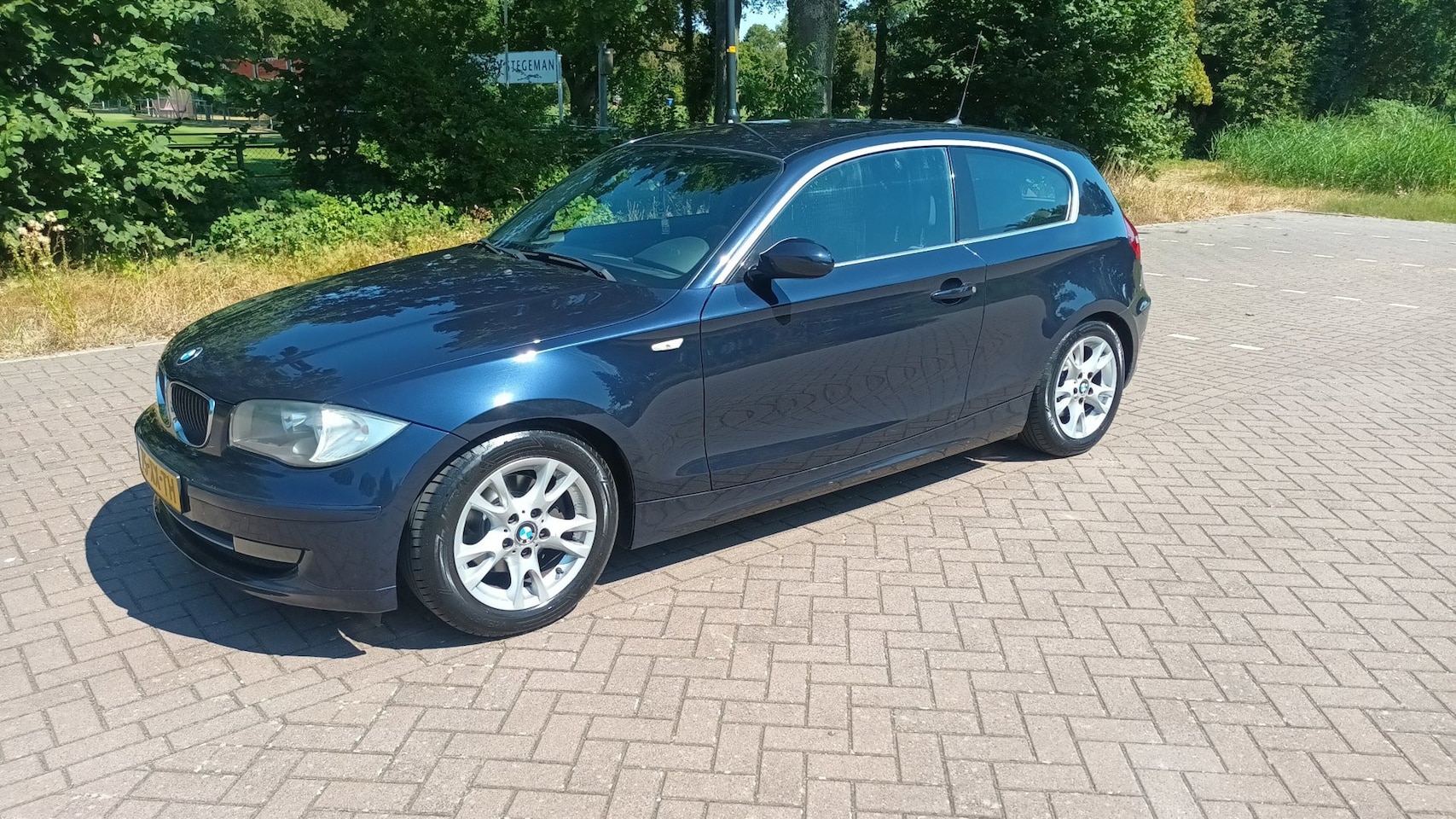 BMW 1-serie - 118i Business Line clima apk 08-2027 - AutoWereld.nl