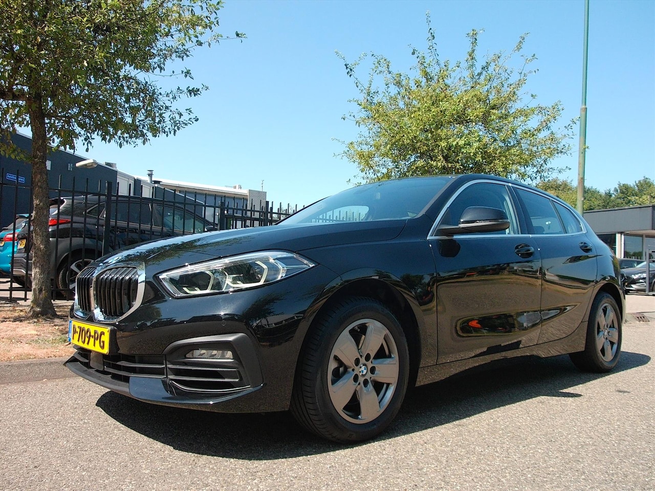 BMW 1-serie - (f40) 116i 109pk Sportstoelen Parkeer Camera Multi Media - AutoWereld.nl