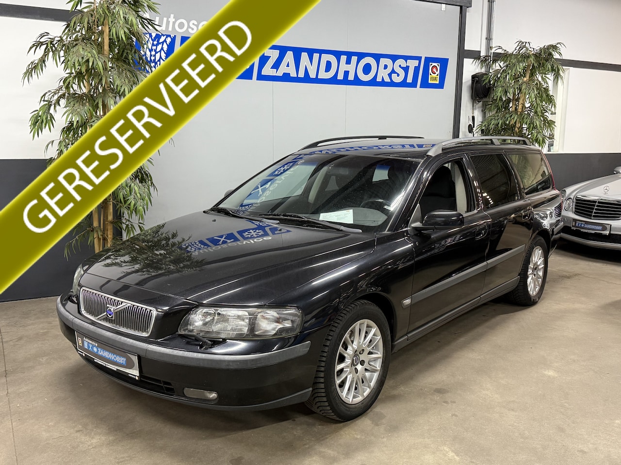 Volvo V70 - 2.4 Edition II // Apk tot 22-11-2026!! // goed rijdend en netjes!!! - AutoWereld.nl